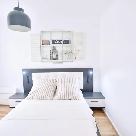 La - Charming 2 Lägenhet