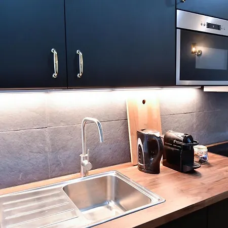 La - Charming 2 Lägenhet